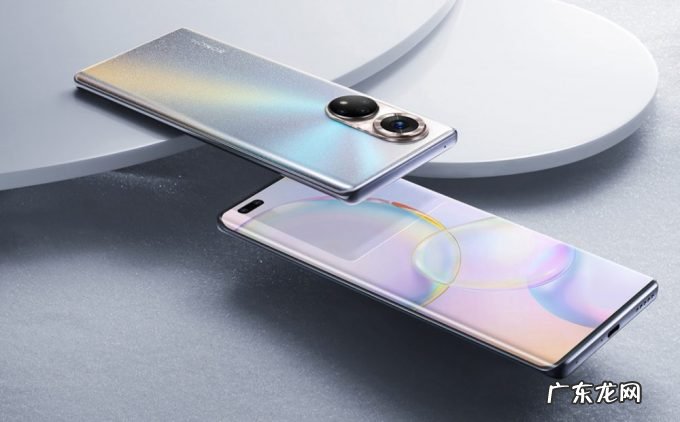 预算2500元选购手机,这三款颜值与实力兼备,买完不后悔!