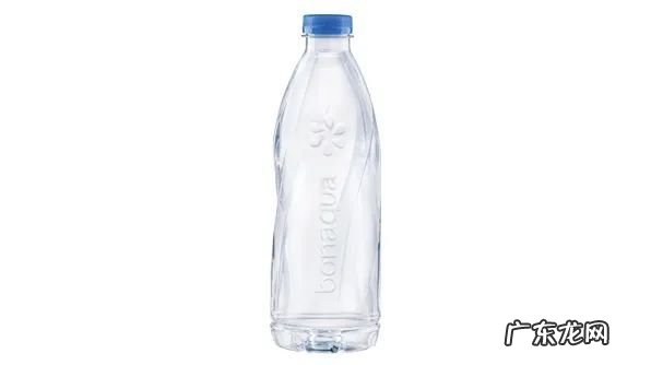 可口可乐、依云、三得利…陆续推出创新无标签包装!网友:给我来一打!