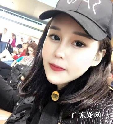 赵本山的老婆是那个民族 赵本山有几个老婆