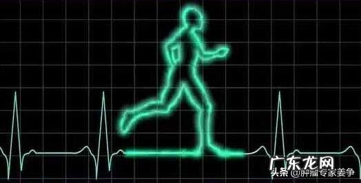 做肠镜的人,吃泻药时能不能喝茶水呢?