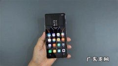 业内人士：预估2022年OLED将拖累手机出货量