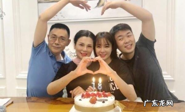 湖南主持人杜海涛现在的女朋友是谁 杜海涛女朋友微博