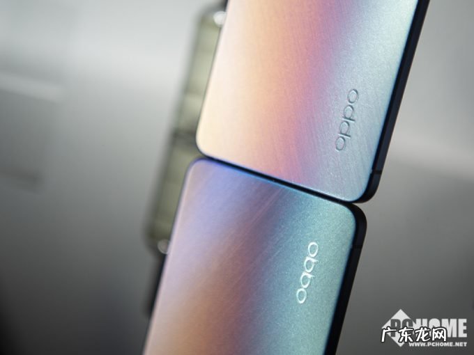 Reno7 Pro图赏:光哑叠层设计诠释何为科技艺术品