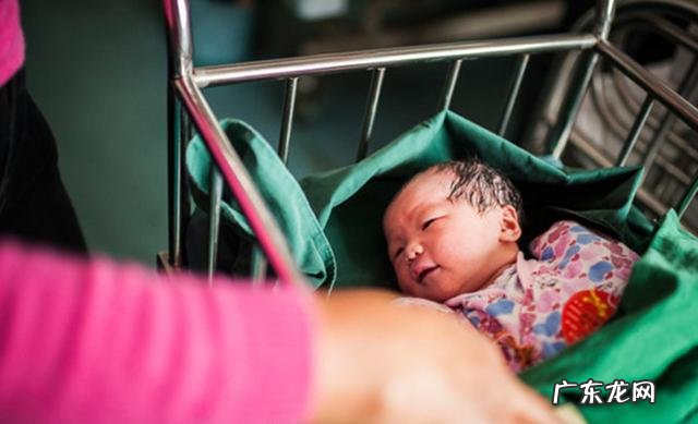 产妇顺产分娩记录-外国人顺产分娩生孩子