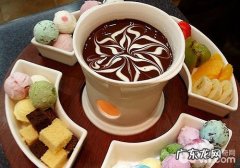 什么食物必须慎重给小狗喂养