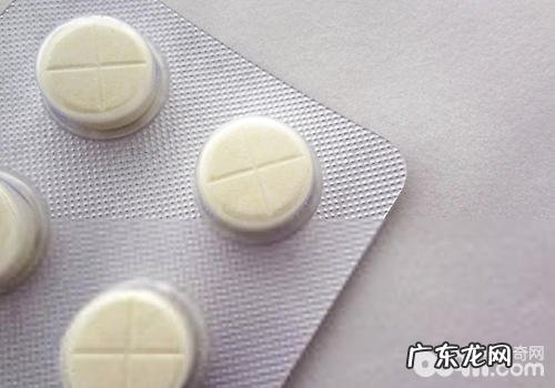 如何给小狗喂养狗驱虫药