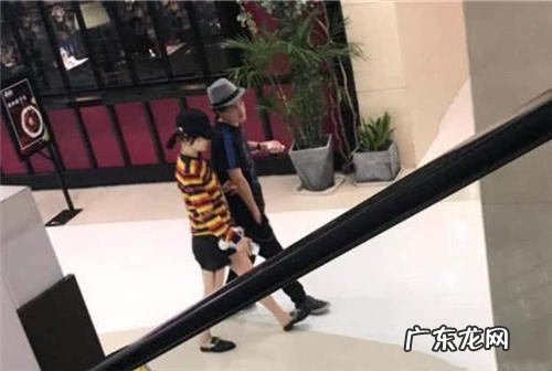 袁姗姗滚出娱乐圈黑红 袁姗姗滚出娱乐圈