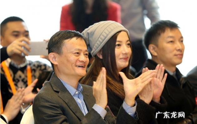 p黄晓明结婚照的女明星 赵薇黄晓明结婚照