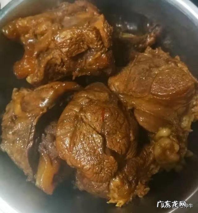 冬季养牛，牛会被冻死吗?牛冬季产仔如何喂养？