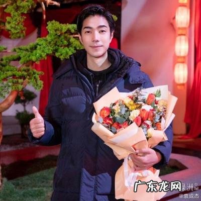 袁成杰和戚薇哪个闺蜜 袁成杰和戚薇