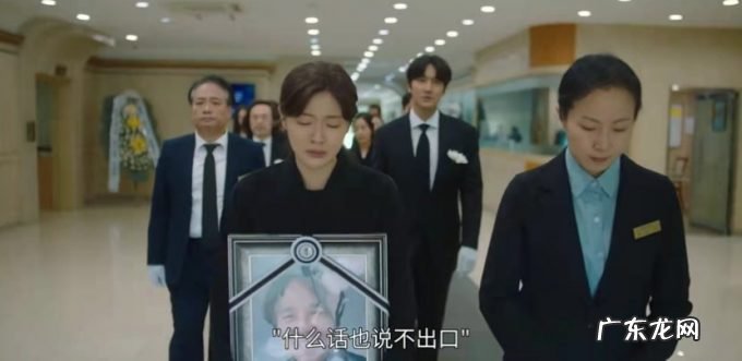 豆瓣8.9,无强冲突的生活流喜剧很「下酒」