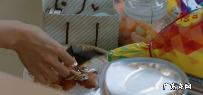 豆瓣8.9,无强冲突的生活流喜剧很「下酒」