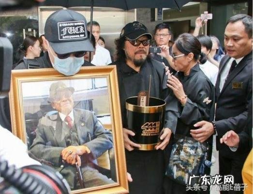 张菲和费玉清感情好吗 张菲和费玉清