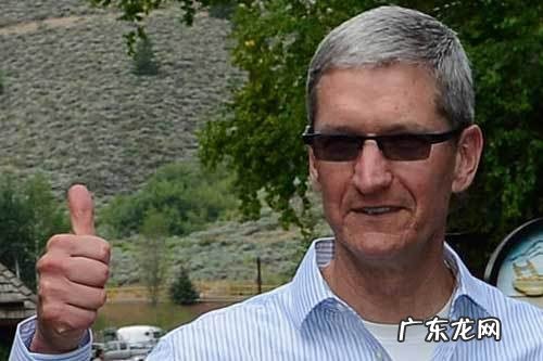 iPhone 13 屏幕又绿了！我人傻了