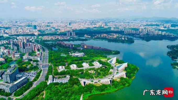 看好松山湖产业生态,17家数字、软件类企业同日落地园区