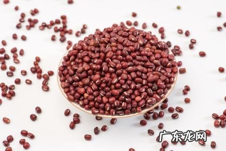 为什么三亚本地人那么瘦，而且女孩子个子偏低？