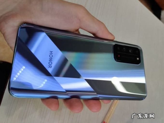 跌至1439元，麒麟芯片＋真全面屏，售价亲民的鸿蒙系统5G手机