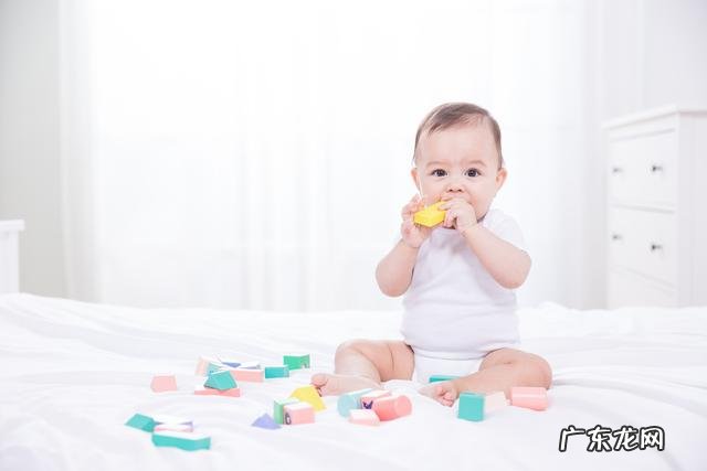 婴儿出生时就有自我意识-婴儿的自我意识是怎样产生的