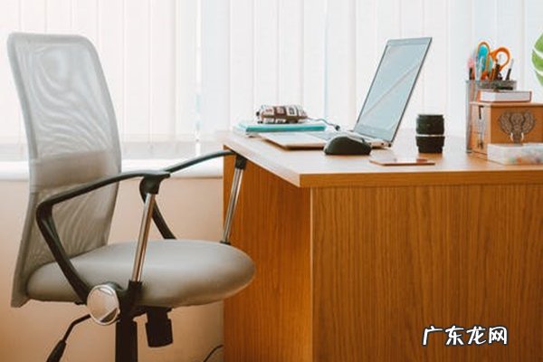 为什么淘宝未满十八岁 未满18岁可以开淘宝店吗?年龄下限是几岁?18岁是不是成年了