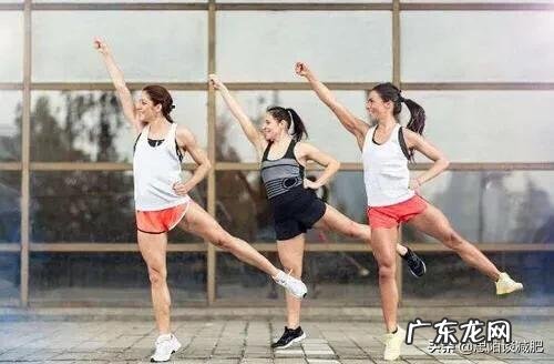 减掉肚子赘肉年轻人的操 每天小区里都有年轻人在跳减肥操,请问真的能减肥吗?