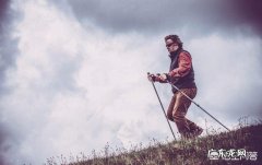 步行锻炼每天多少步最好 你每天走路锻炼身体吗？多少步合适，什么速度能健身？