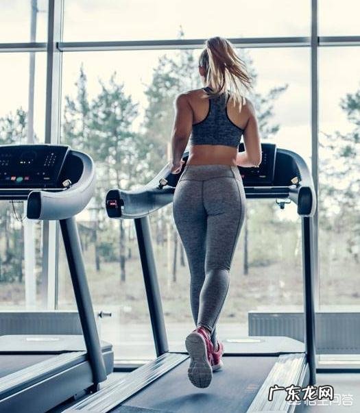 臀部比较大,脂肪比较多,想练小一点,该如何锻炼?