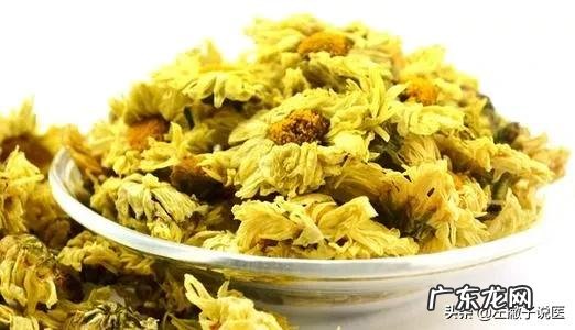 金银花和什么一起泡好 金银花和菊花泡水喝有什么功效?