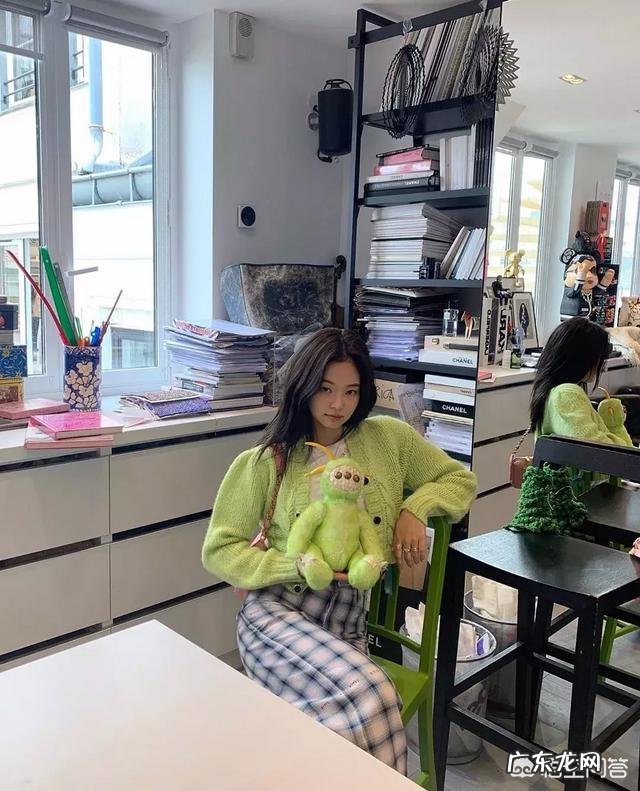 如何看待韩国足球队赢了中国队之后用脚踩球以示庆祝?