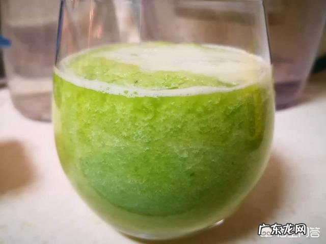 现榨果蔬汁更健康吗？果汁真的有营养吗？