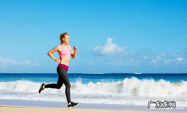 请问健身专家:健走和跑步哪个才是正确的减肥方式?