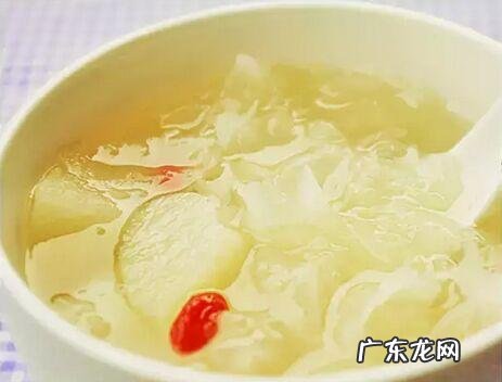 70岁老人每天吃几粒枸杞最好 人在什么时候吃枸杞最好？