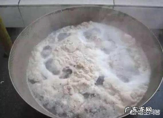 70岁老人每天吃几粒枸杞最好 人在什么时候吃枸杞最好？