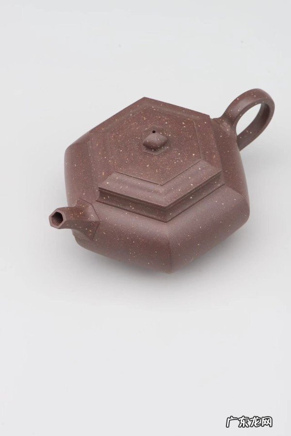 抖音电商里的非遗传承人:记录匠人故事,传播非遗技艺,开拓非遗保护新模式