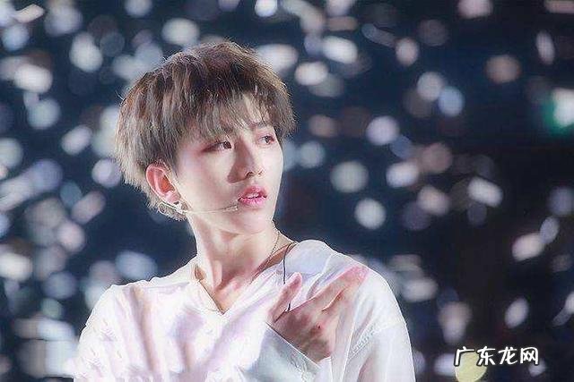 拍照技巧如何拍照显瘦 有哪些可以让人身材显得更修长的拍照技巧?