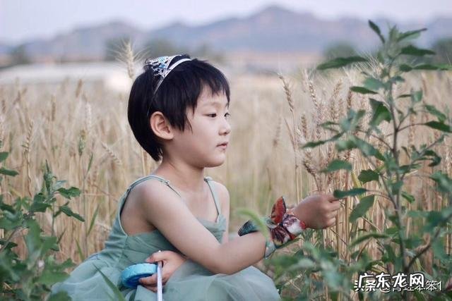 小腿粗壮的女生平时如何穿衣?