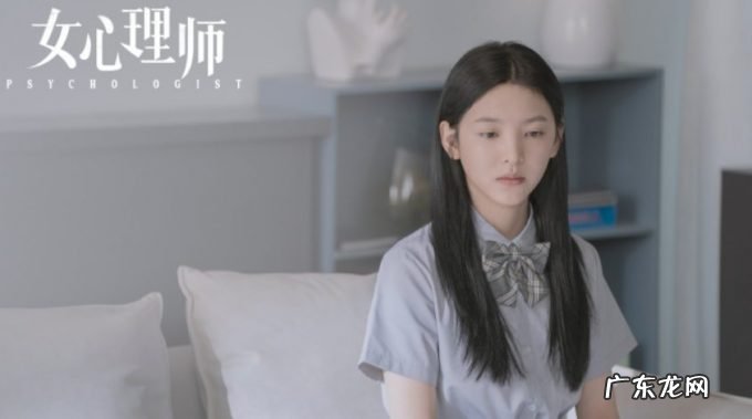 柯汶利和他的“悬疑王国”