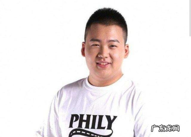 郭麒麟成为女网红的跳板，这样的现象到底怎么办？