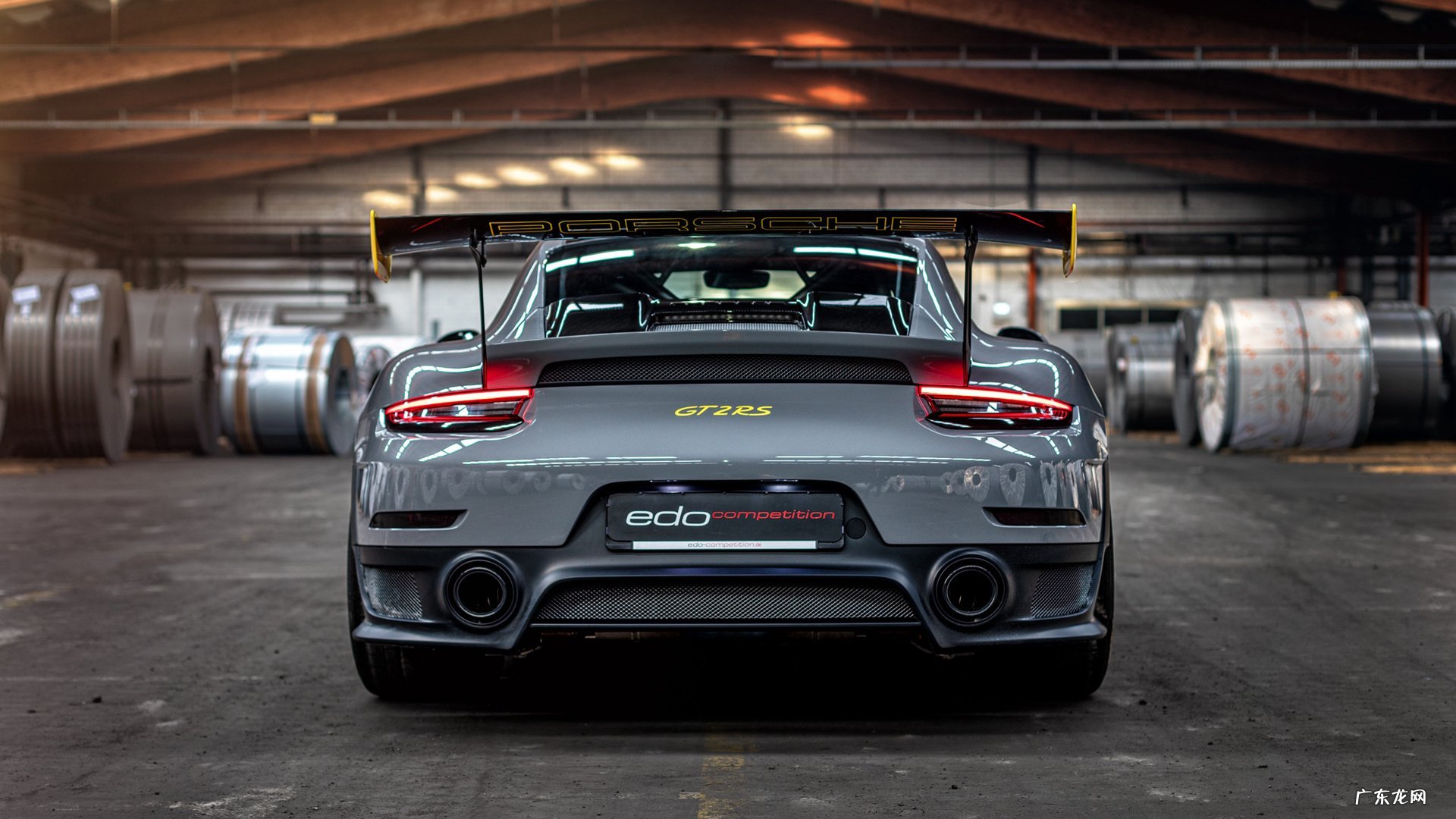 阴道流出褐色的白带,还有像黏膜似的东西是什么原因