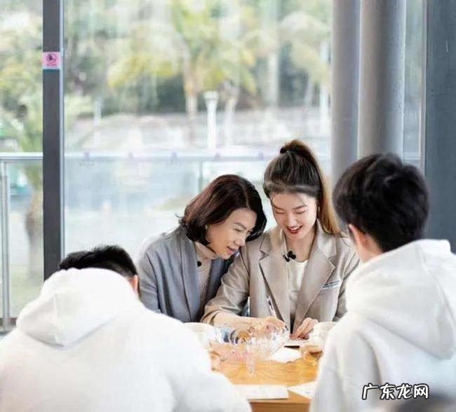 甜美小孟不接班,霸道老董想带货