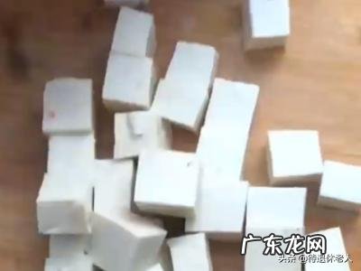 豆腐金针菇西红柿鸡蛋汤怎么做 如何做好吃的西红柿金针菇豆腐汤?