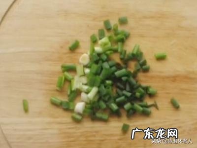 豆腐金针菇西红柿鸡蛋汤怎么做 如何做好吃的西红柿金针菇豆腐汤?