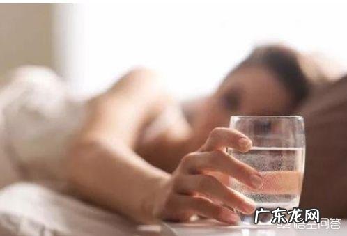 睡前常做哪些事，会很容易让人减肥失败？