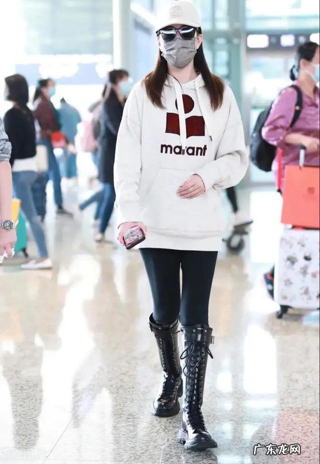 腿细的女生穿裤子好看还是穿裙子好看?