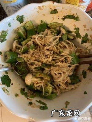 凉拌金针菇配黄瓜,有什么妙招更好吃?
