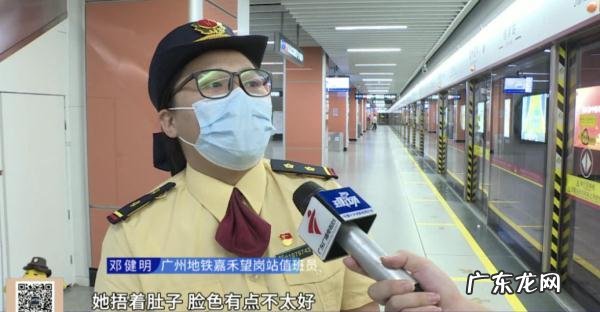 孕妇羊水破了站着生下孩子-上大学怀孕羊水破了