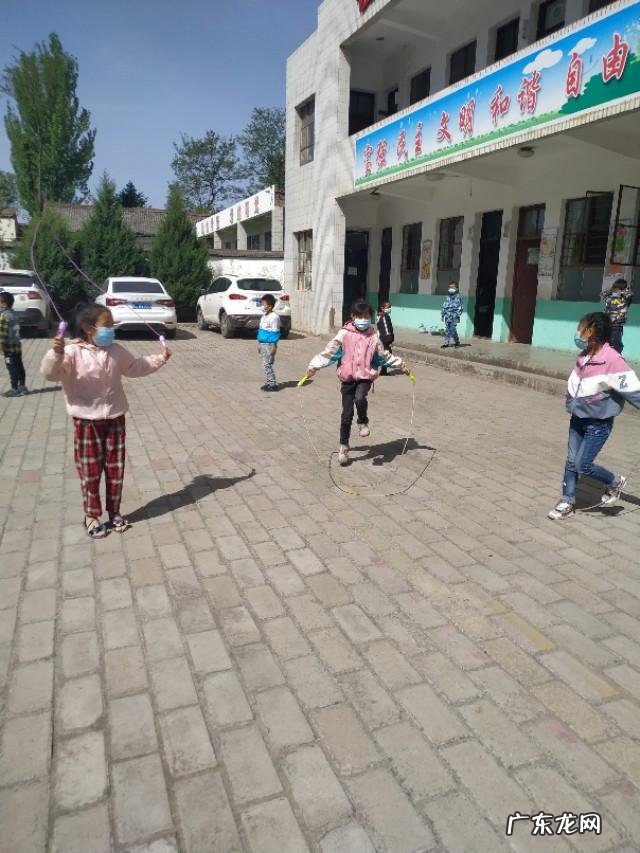 课间操给我们带来了哪些好处?