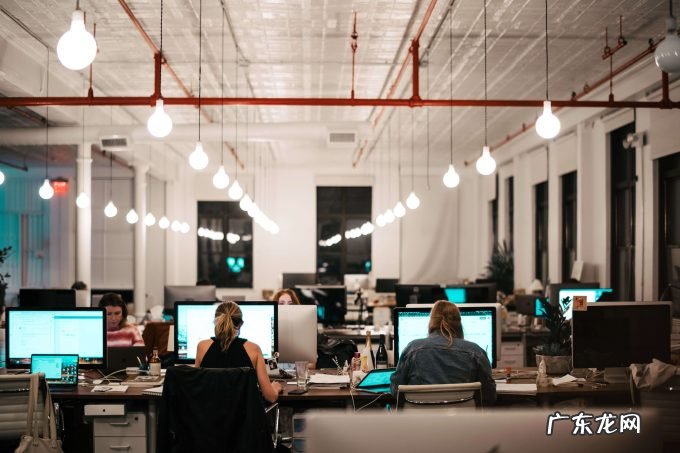 年底求职竞争小,要不要放弃年终奖提前离职?