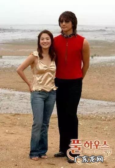 百搭显瘦小个子裙装 宋慧乔身材不完美衣品超赞,小个子女生裙装怎么穿才显瘦显高?