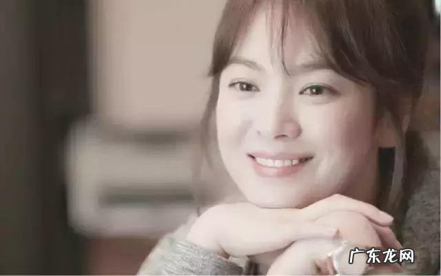 百搭显瘦小个子裙装 宋慧乔身材不完美衣品超赞,小个子女生裙装怎么穿才显瘦显高?