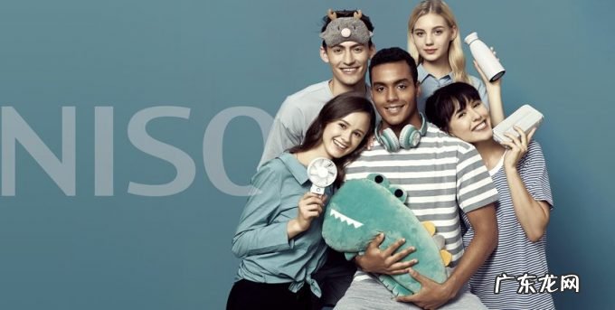 名创优品入局潮玩,野望的“草莓熊”能让高瓴回头吗?